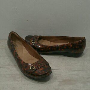 Clarks Spire Ballet Flats Brown Tortoiseshell Slip on Gold Buckle Size 8.5 M